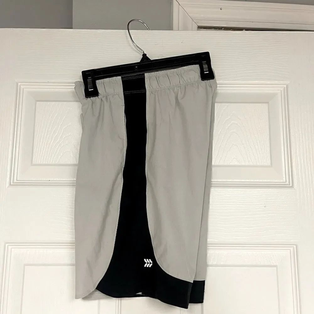 Target All-in-motion boys shorts, medium (8-10) - Picture 1 of 4